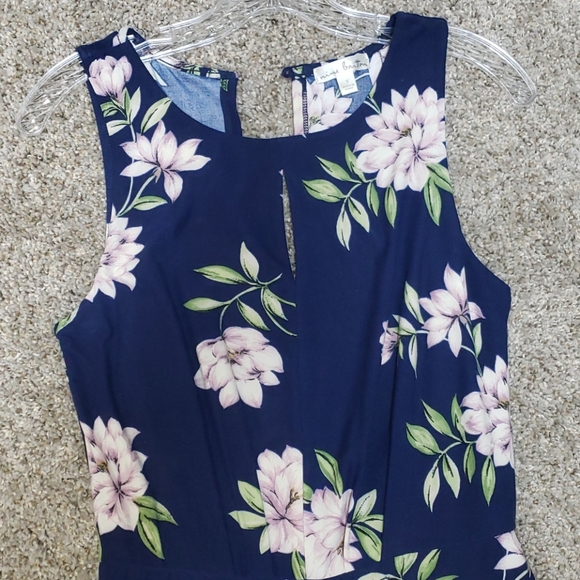 Nine Britton | Mona | Knit Floral Jumpsuit - Picture 3 of 5